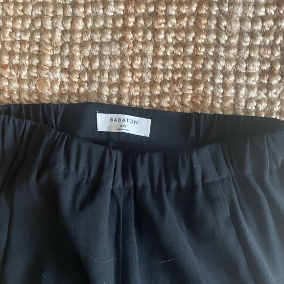 Aritzia crepe jogger style trouser - Picture 2 of 2
